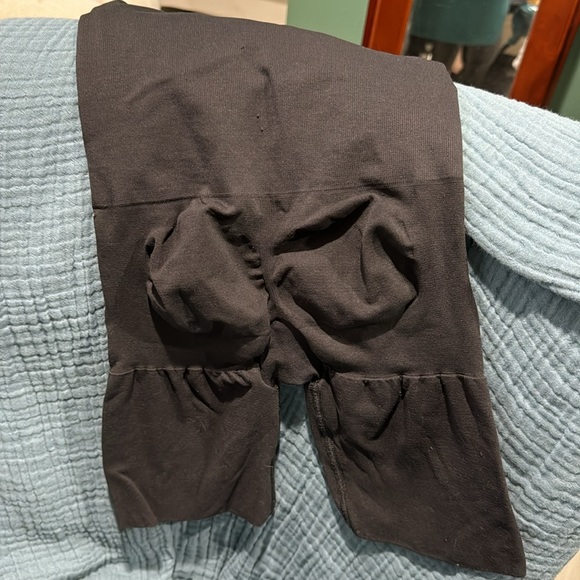 Spanx shapewear M - Picture 2 of 3